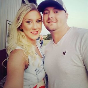 Meet your Posher, Dustin